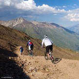 Russia. South Elbrus. Mt.Cheget slopes. Riders - Nikoloay Pukhir, Petr Vinokurov and Vitaliy Khripunov. Photo: Ludmila Zvegintseva