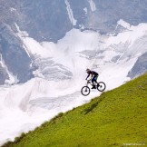 Russia. Southern slope of Elbrus. Rider - Nikolay Pukhir. Photo: Ludmila Zvegintseva