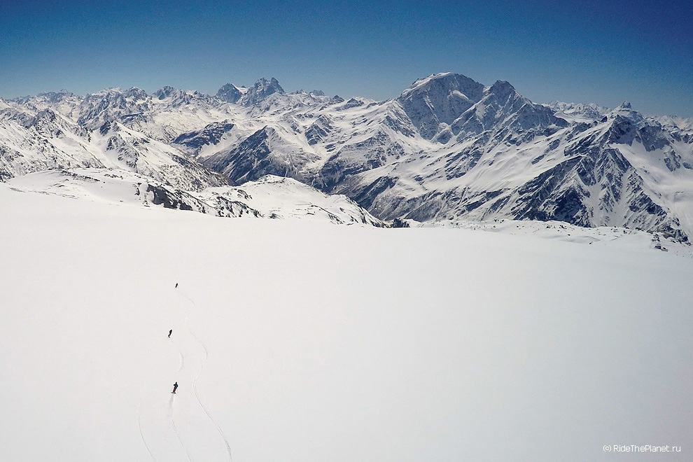 Elbrus region. Mt.Elbrus glaciers. Riders - Kirill Anisimov, Idris Uzdenov and Konstantin Galat. Photo by Oleg Kolmovskiy
