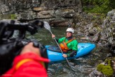 Норвегия. Съемки на реке Rauma. Райдер Алексей Лукин и оператор Олег Колмовский. Фото – Константин Галат