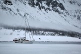 Северная Норвегия. Регион Nord Norge. Яхта "Alter Ego" в заливе острова Arnoya. Фото – Артем Оганов